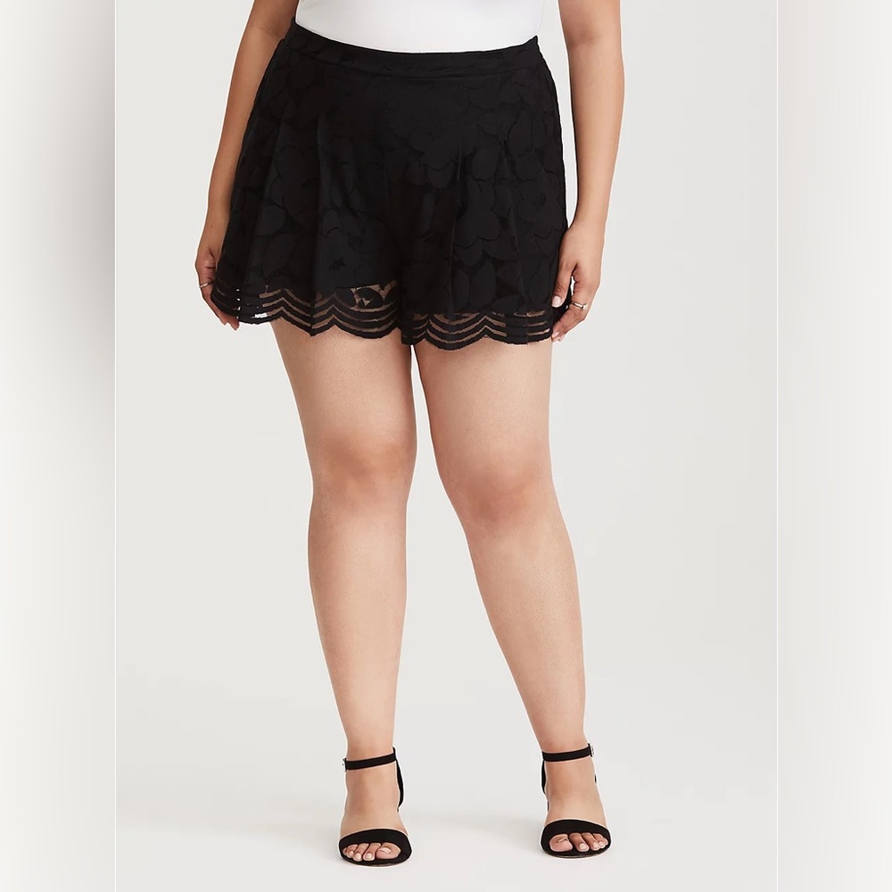 Torrid Floral Lace Shorts